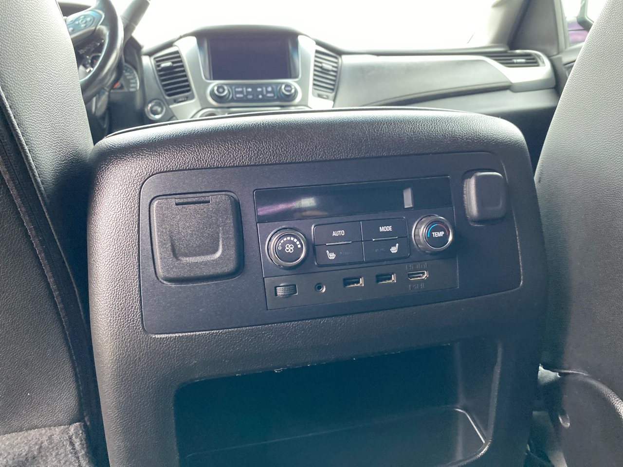 Chevrolet Tahoe 4WD 4dr Premier 2017