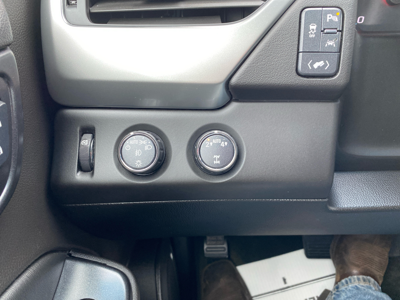 Chevrolet Tahoe 4WD 4dr Premier 2017