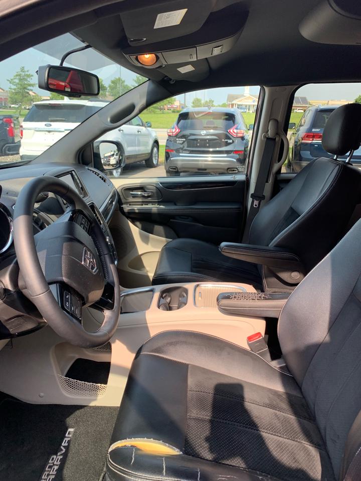 Dodge Grand Caravan  2015