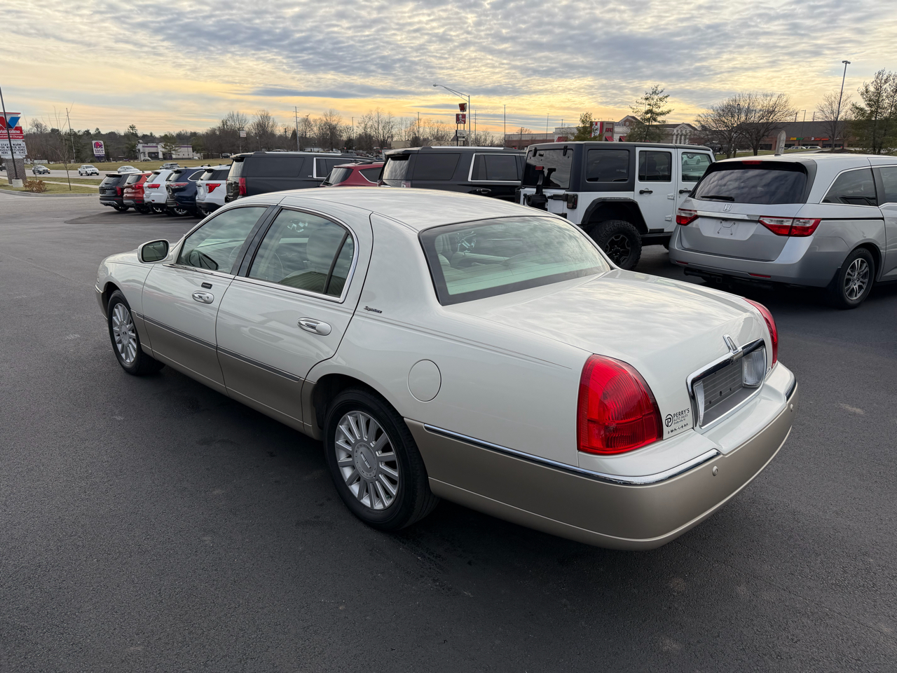 Lincoln Town Car Signature 2005