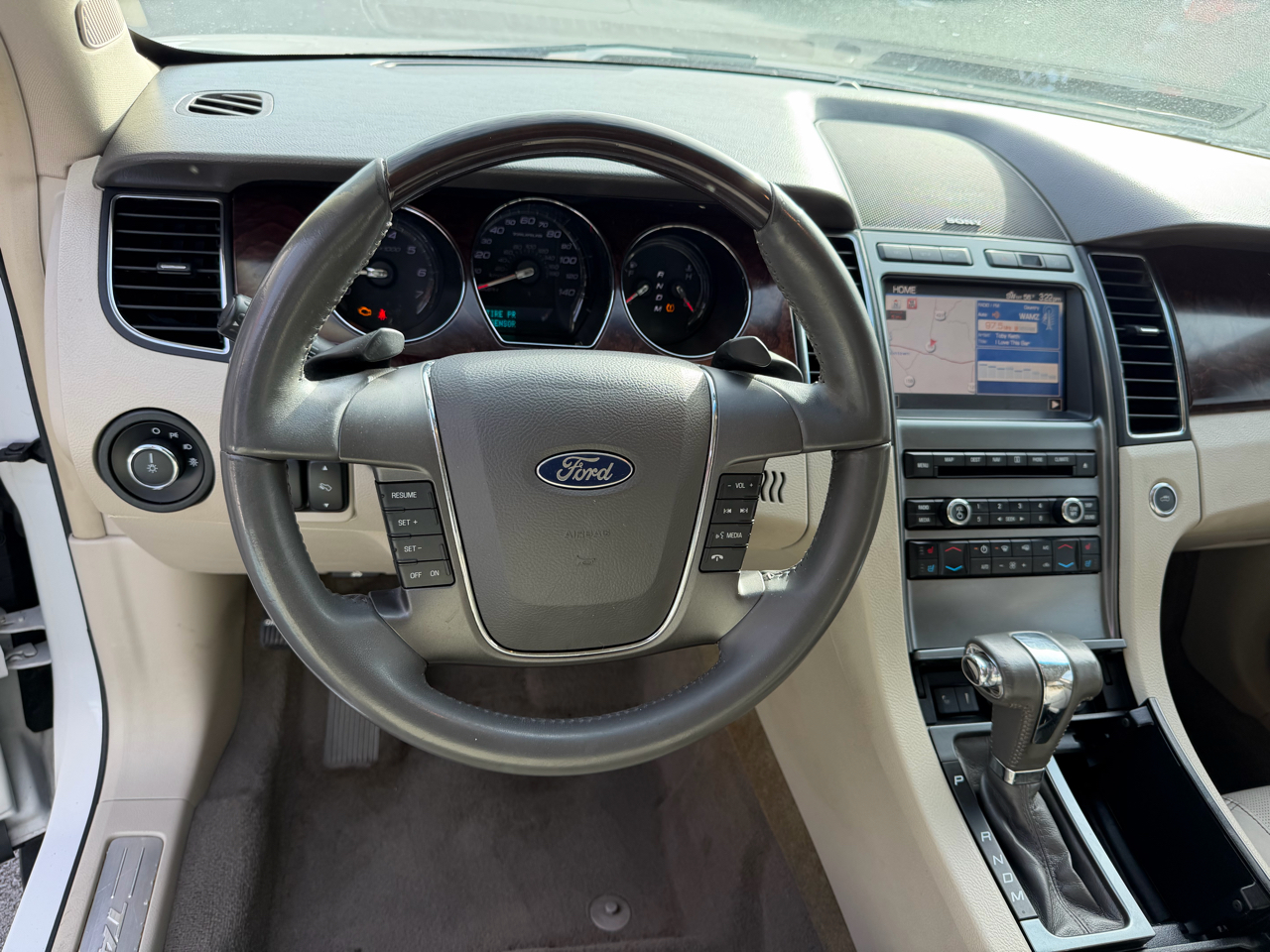 Ford Taurus  2012