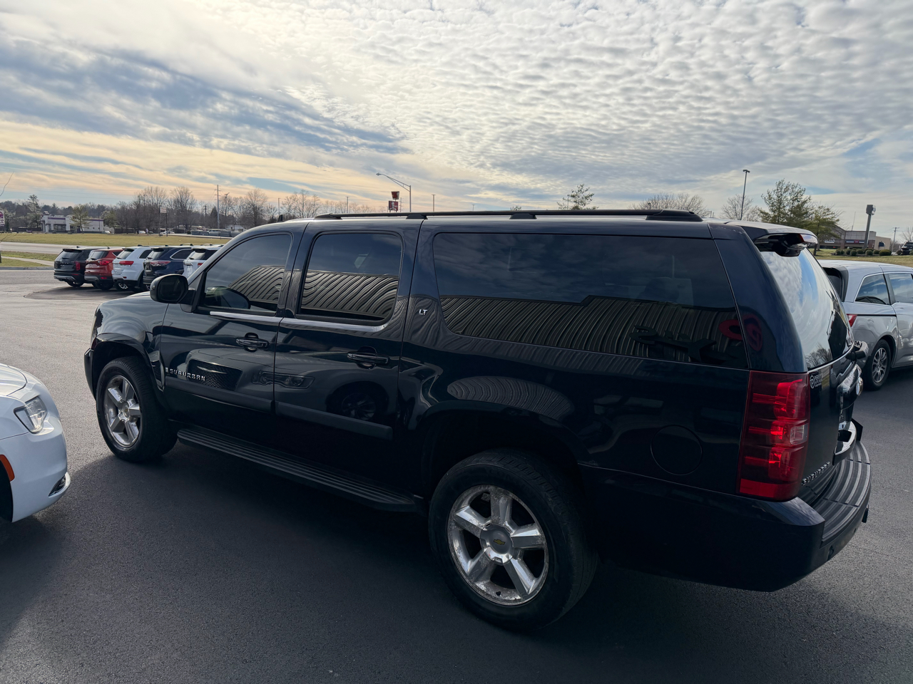 Chevrolet Suburban  2008