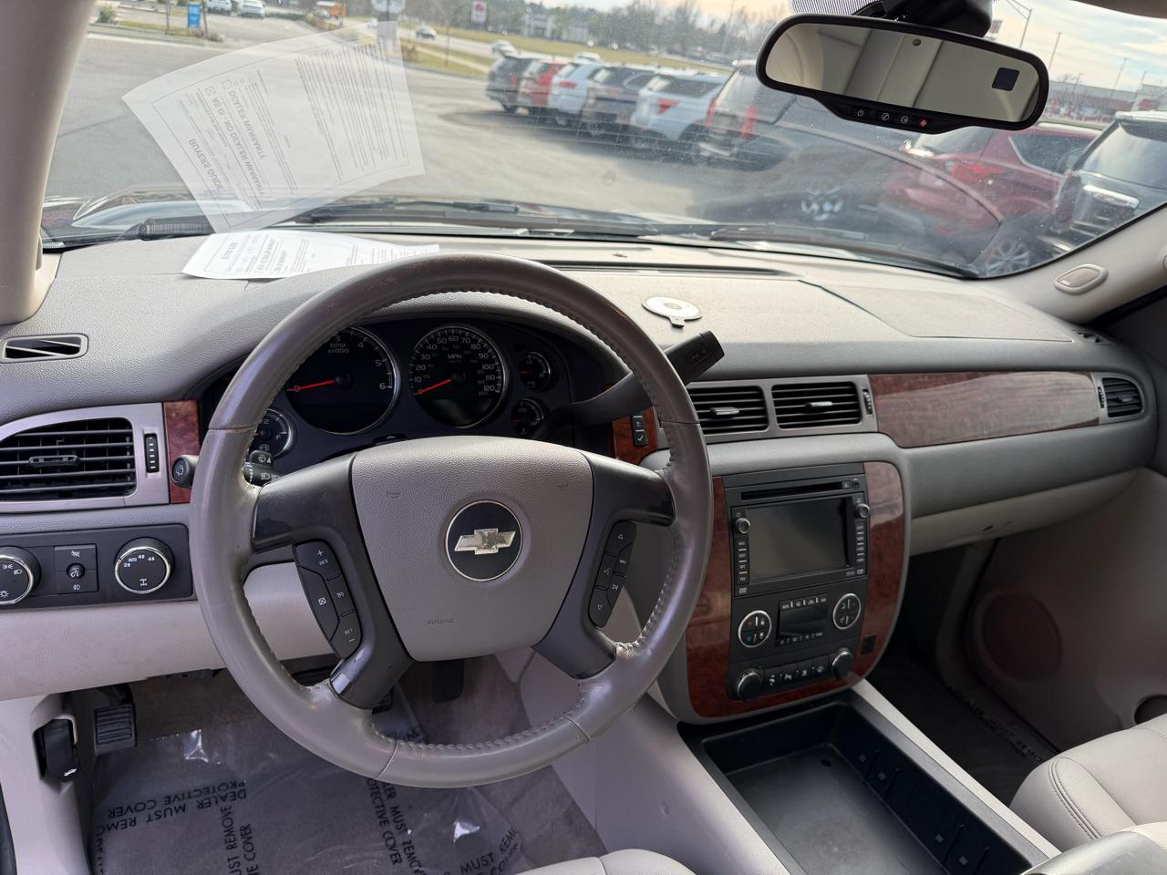 Chevrolet Suburban  2008