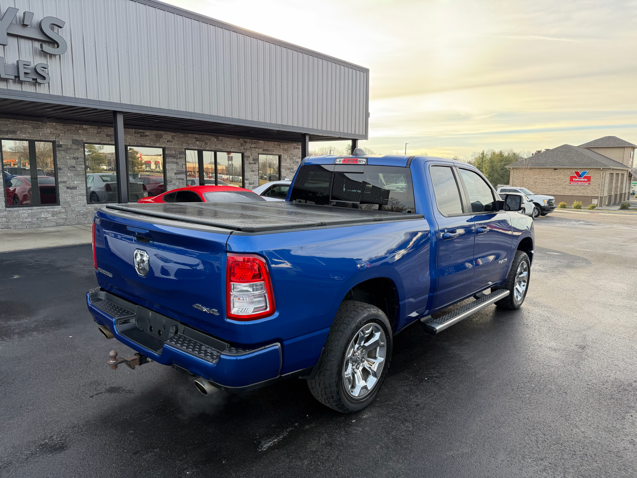 RAM 1500 Big Horn Quad Cab 4WD SWB 2019
