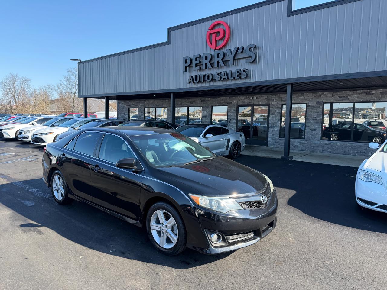 Toyota Camry SE 2014