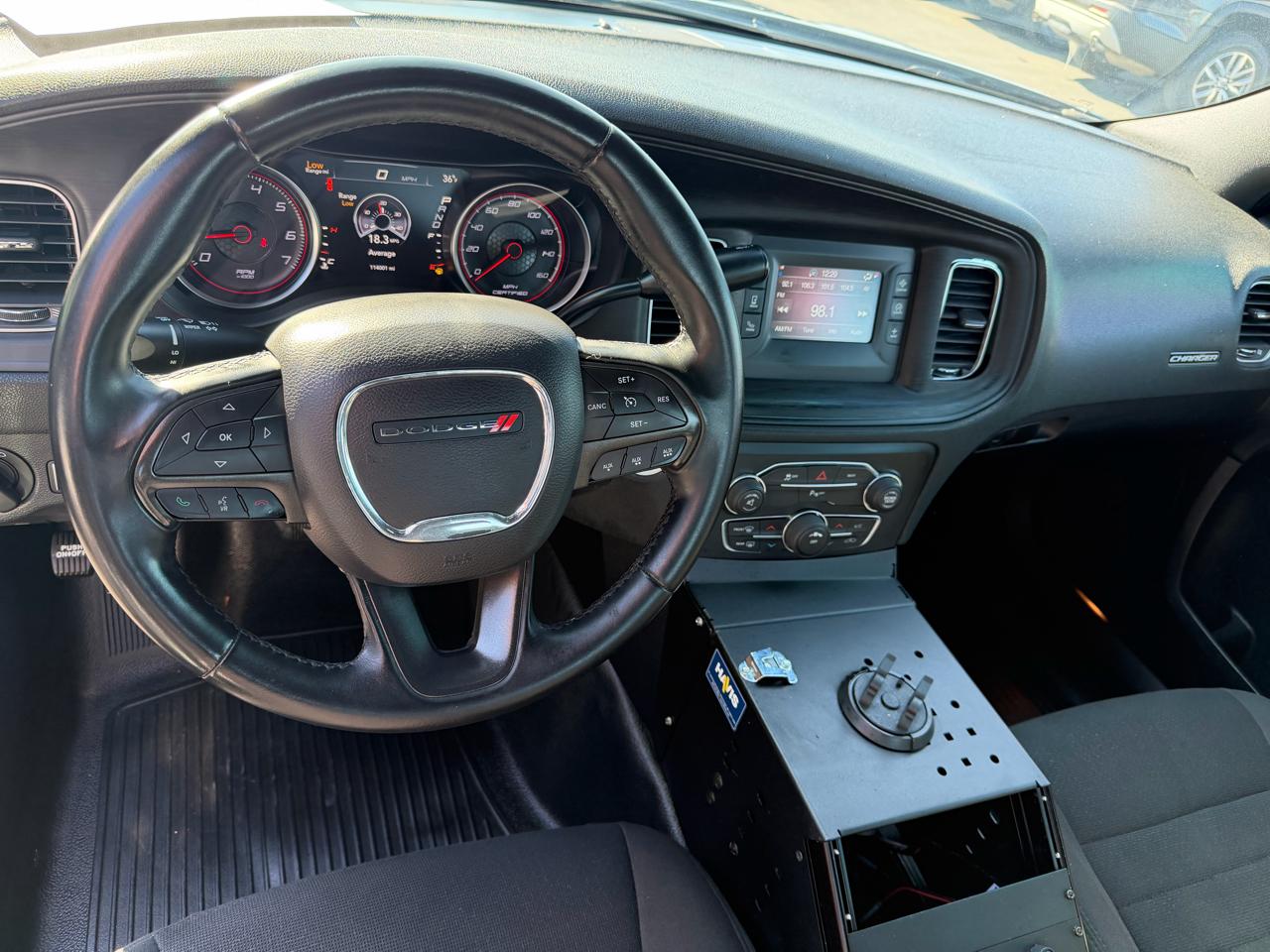 Dodge Charger SE 2016