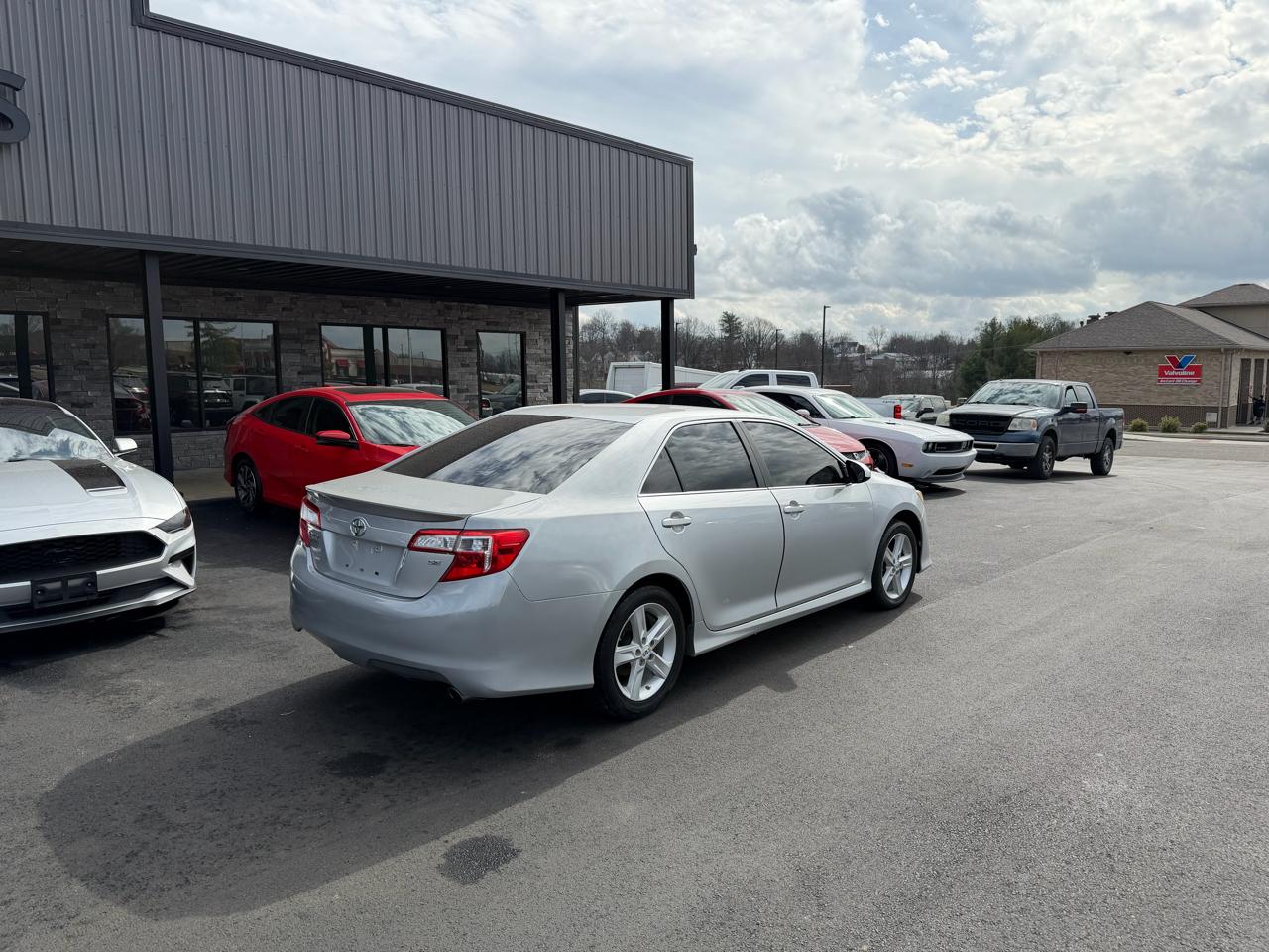 Toyota Camry SE 2012