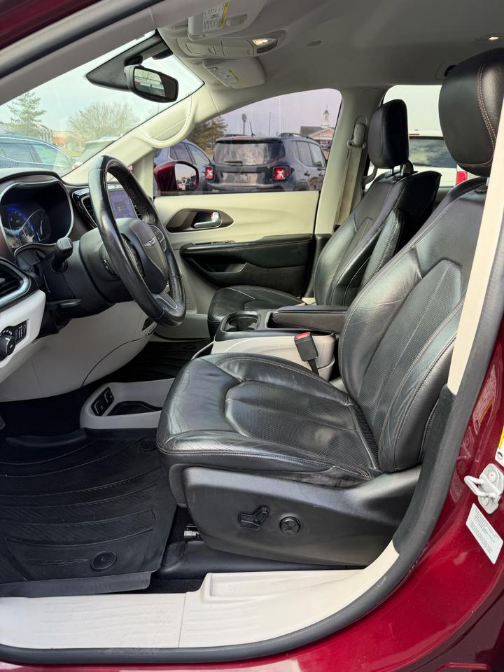 Chrysler Pacifica Touring L Plus 2017