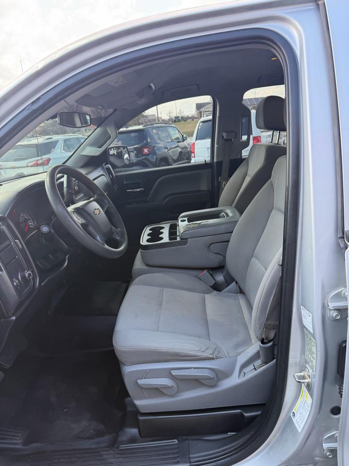 Chevrolet Silverado 1500 W/T Double Cab 2017