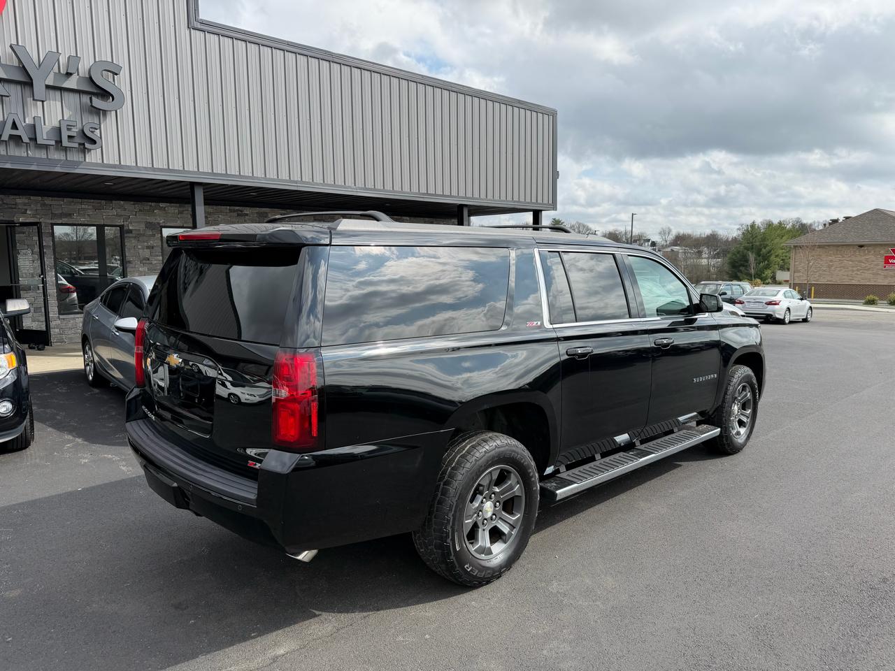 Chevrolet Suburban LT 2016