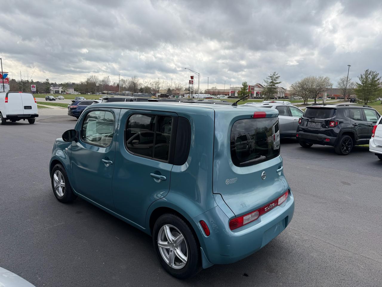 Nissan Cube  2010