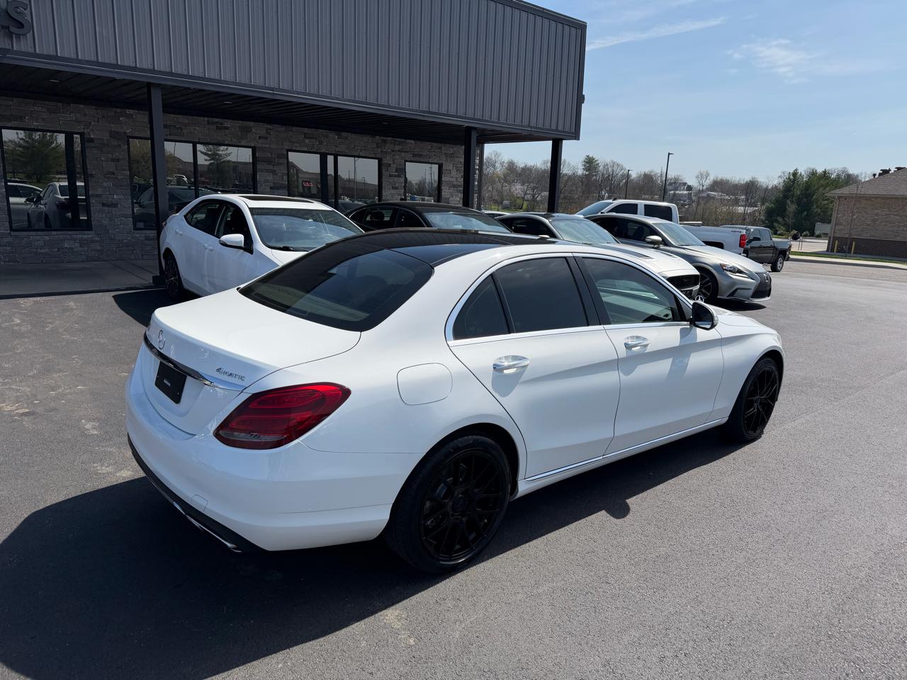 Mercedes-Benz C Class C300 4D Luxury Sedan 4M 2015