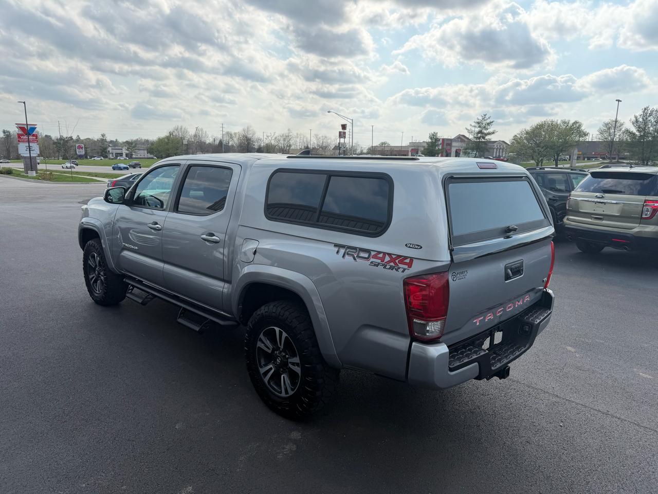 Toyota Tacoma  2016