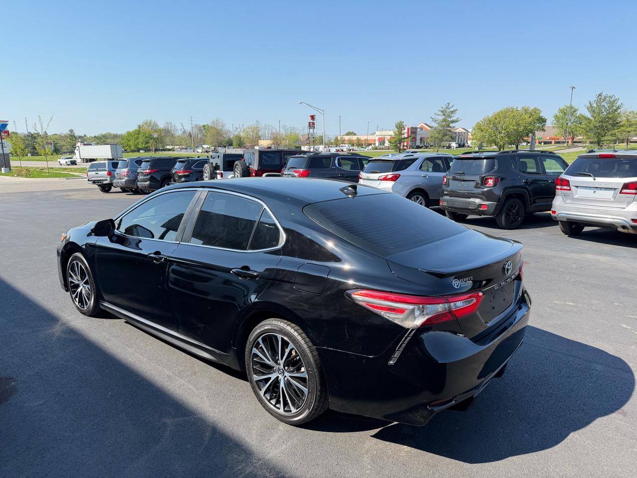 Toyota Camry SE 2019