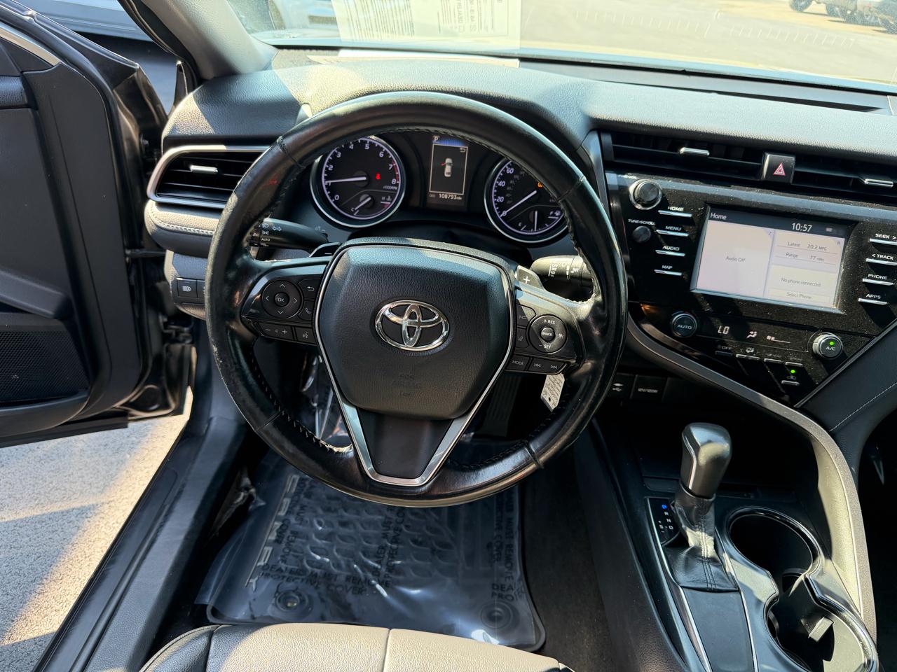 Toyota Camry SE 2019
