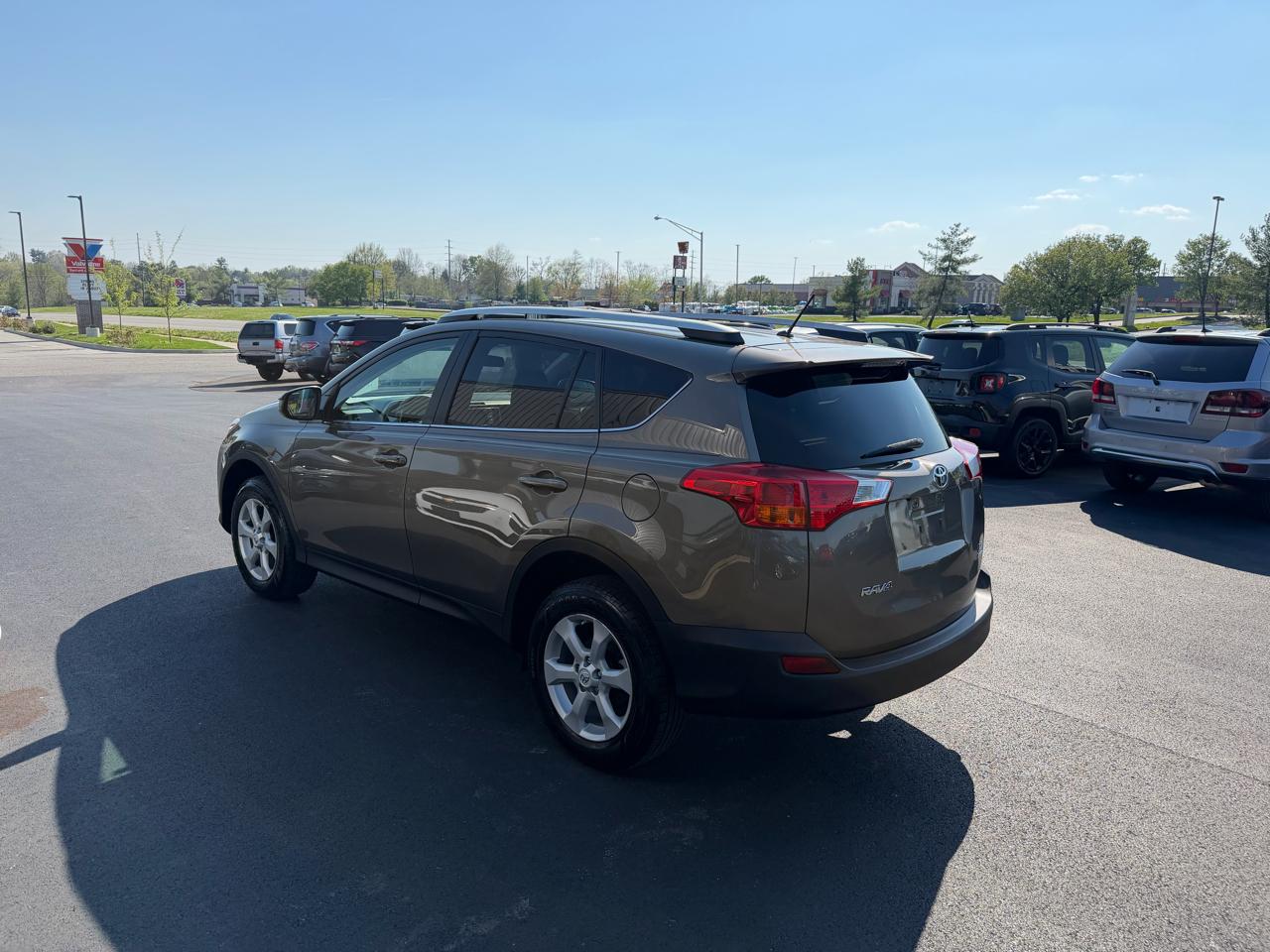 Toyota RAV4 LE 2015