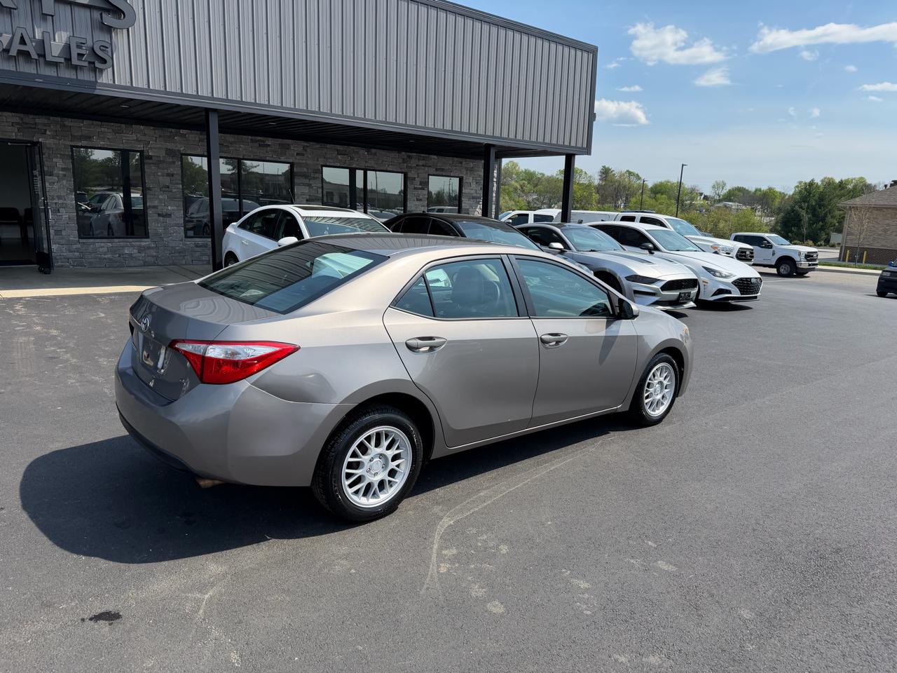 Toyota Corolla LE 2014