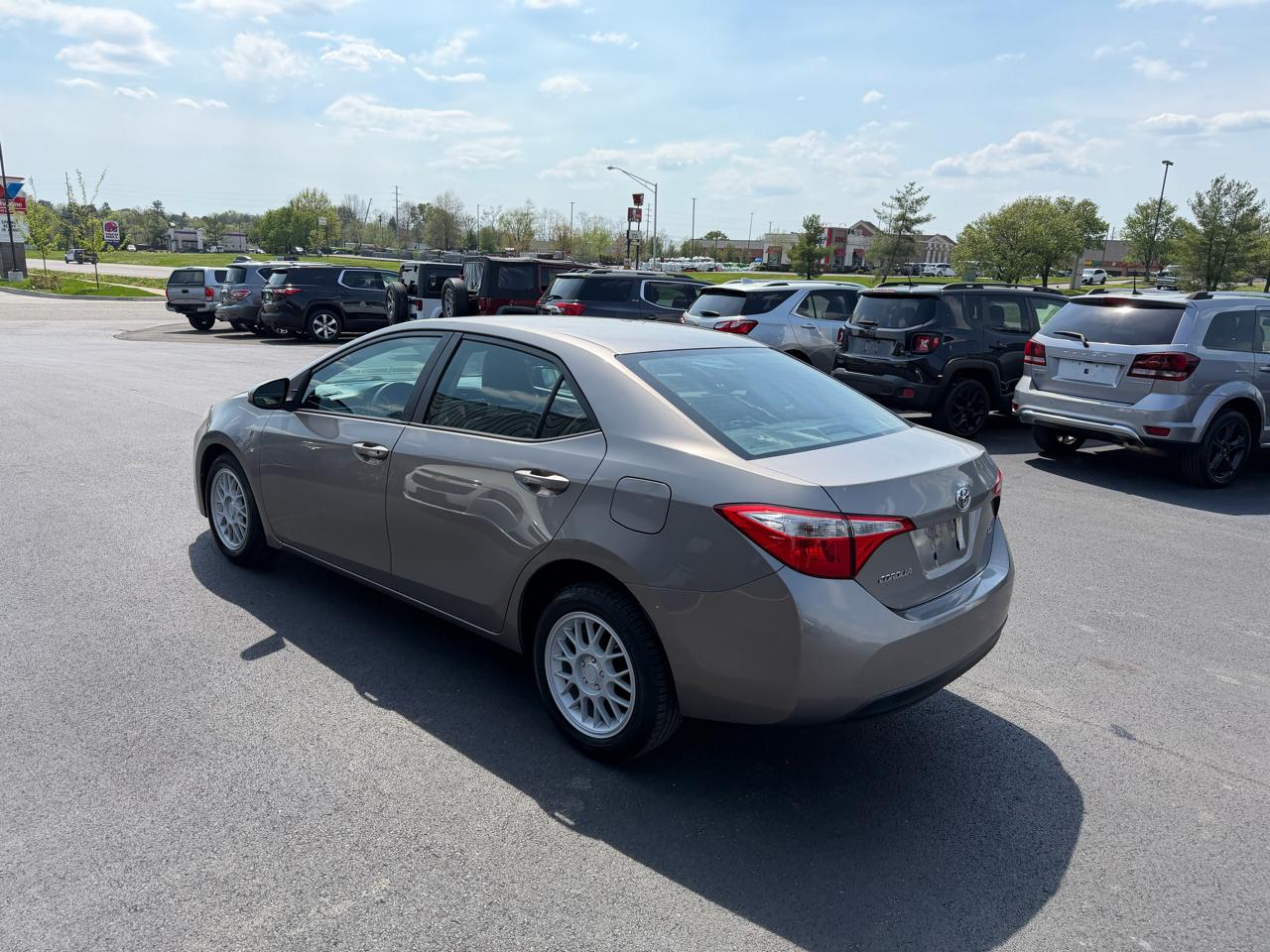 Toyota Corolla LE 2014
