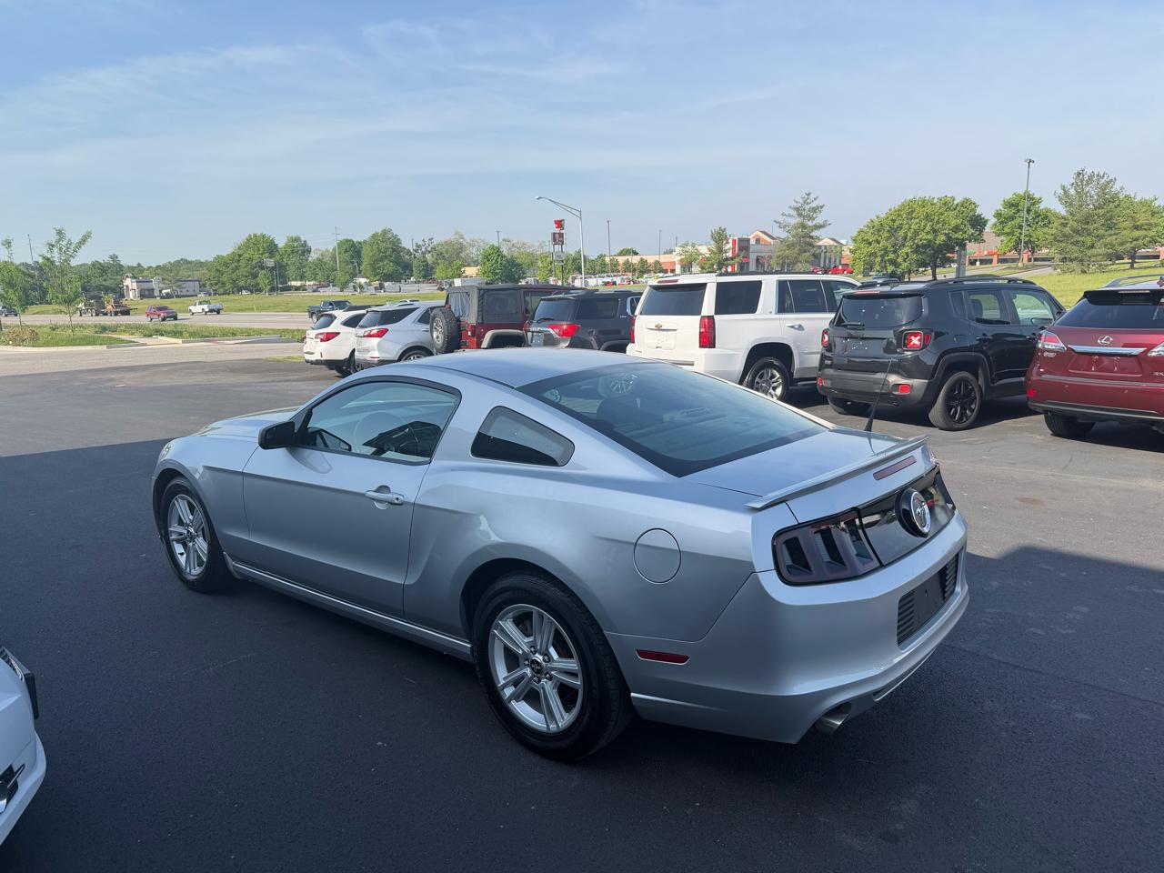 Ford Mustang Base 2013