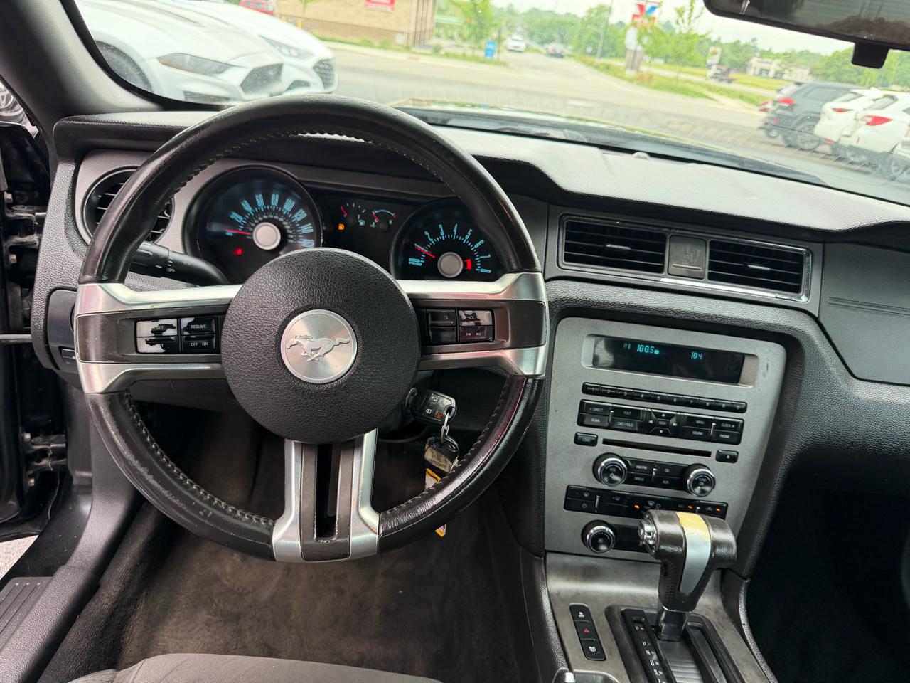 Ford Mustang Base 2012