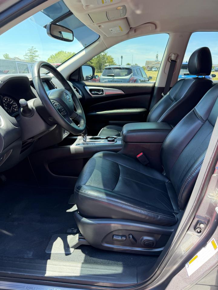 Nissan Pathfinder SL 2020