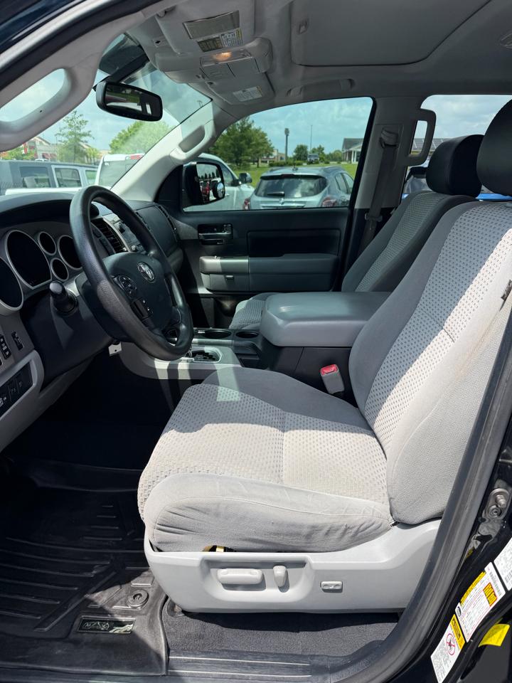 Toyota Tundra Base 2013
