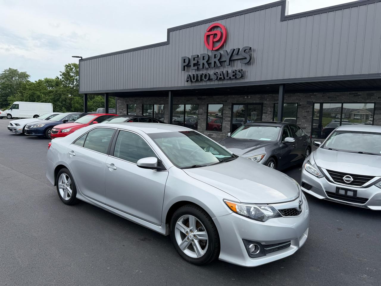 Toyota Camry SE 2013