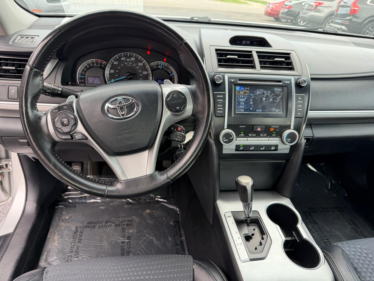 Toyota Camry SE 2013