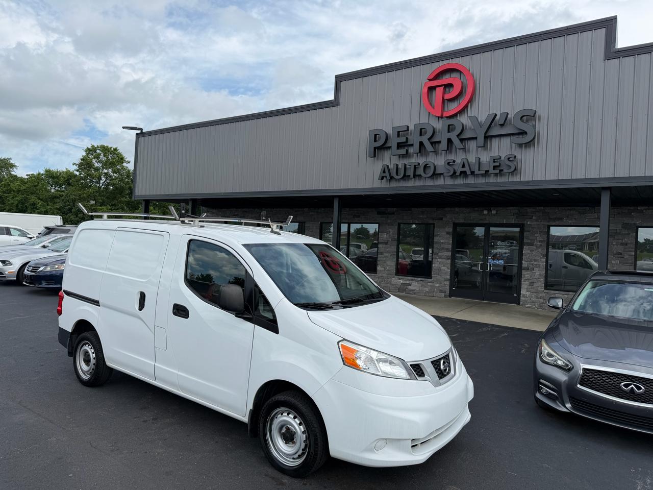 Nissan NV 200  2020