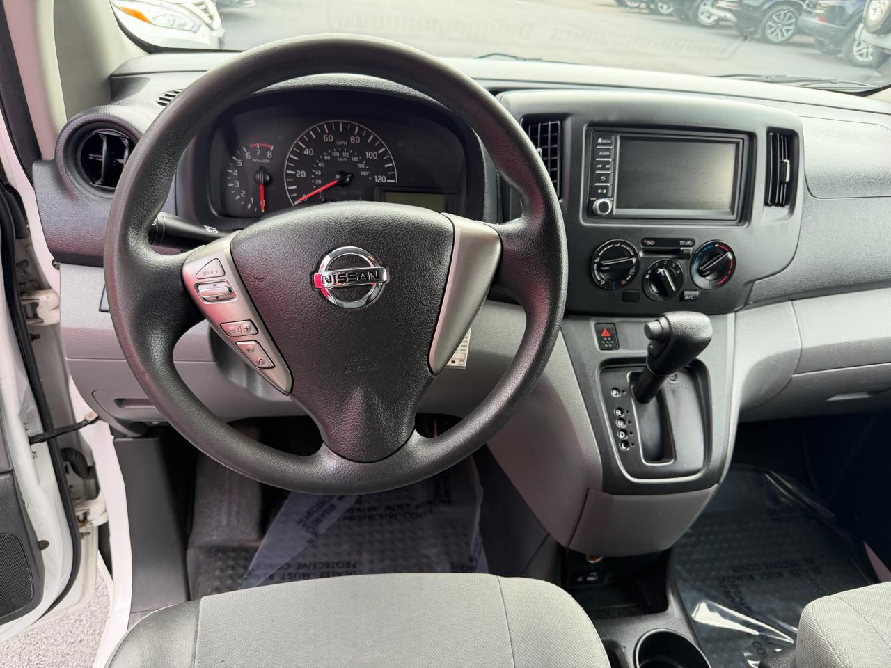 Nissan NV 200  2020