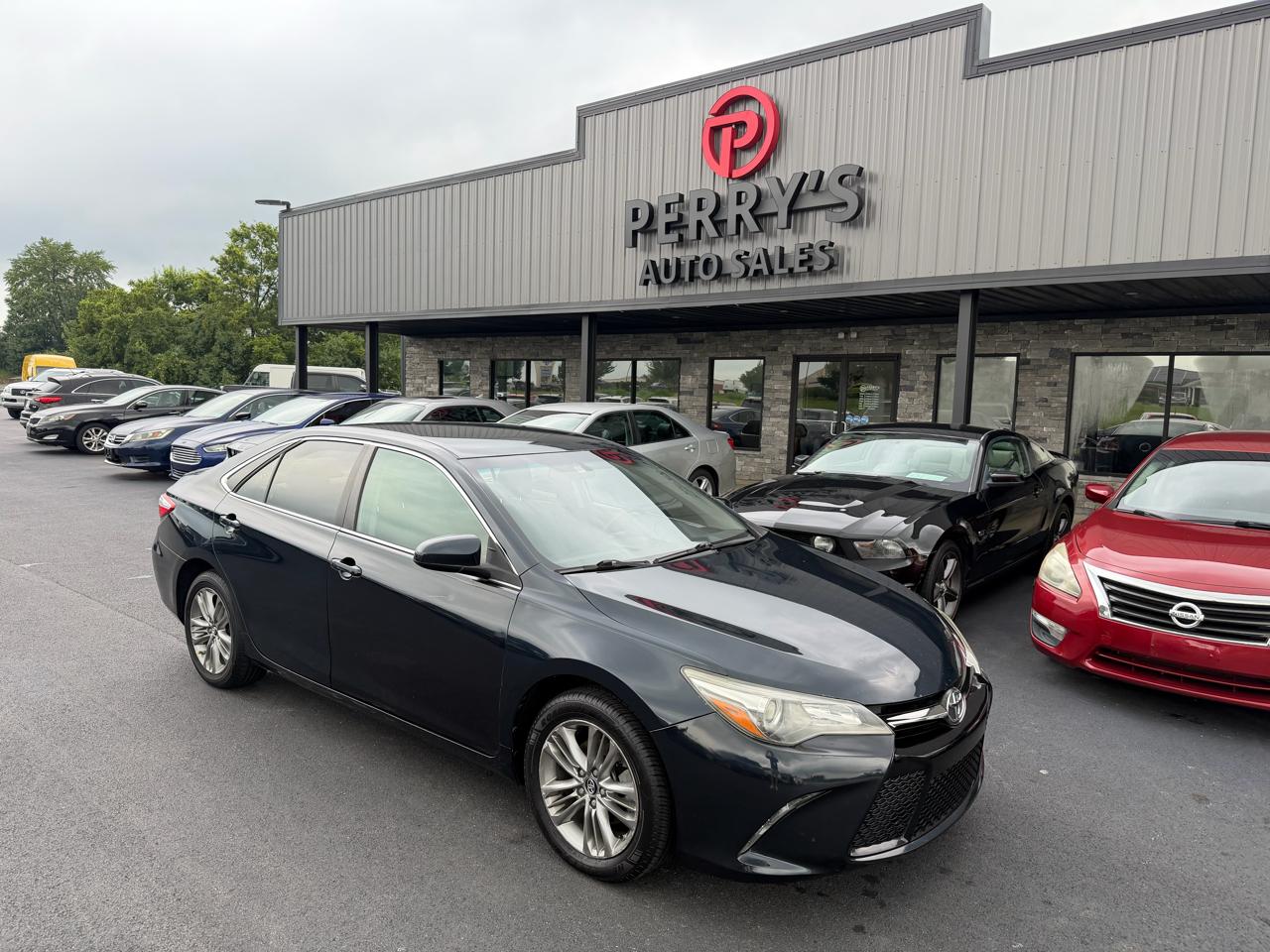 Toyota Camry SE 2017