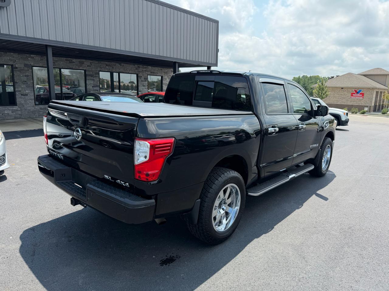Nissan Titan  2017