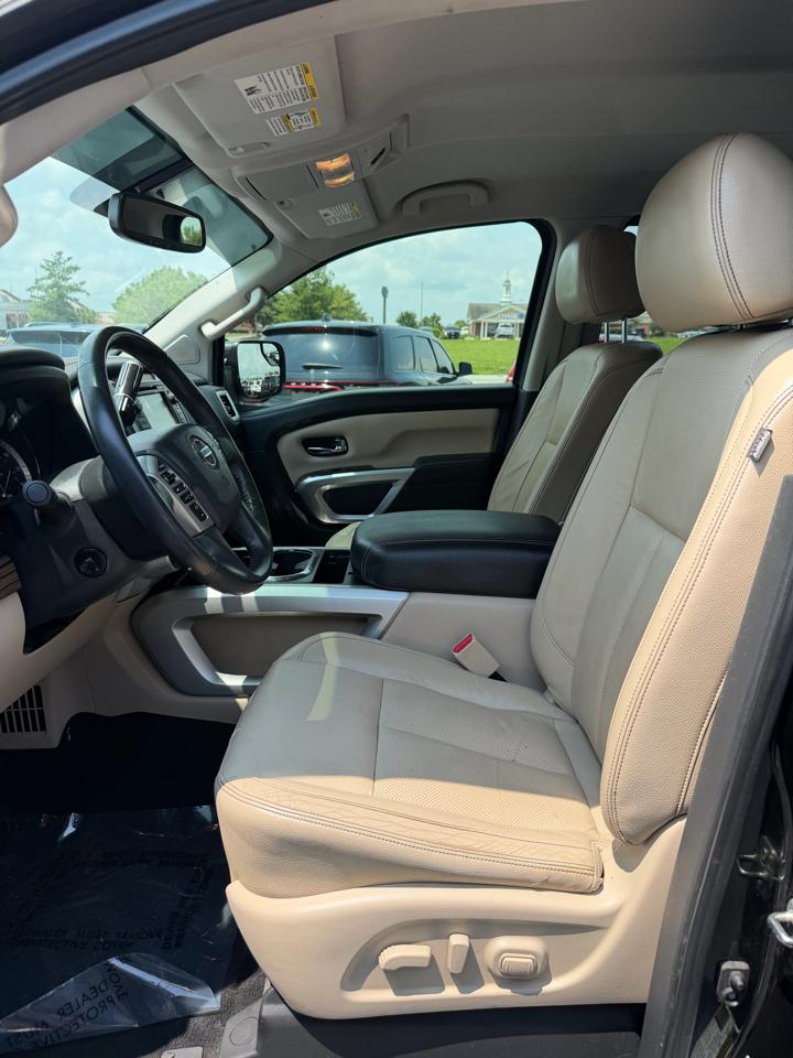 Nissan Titan  2017