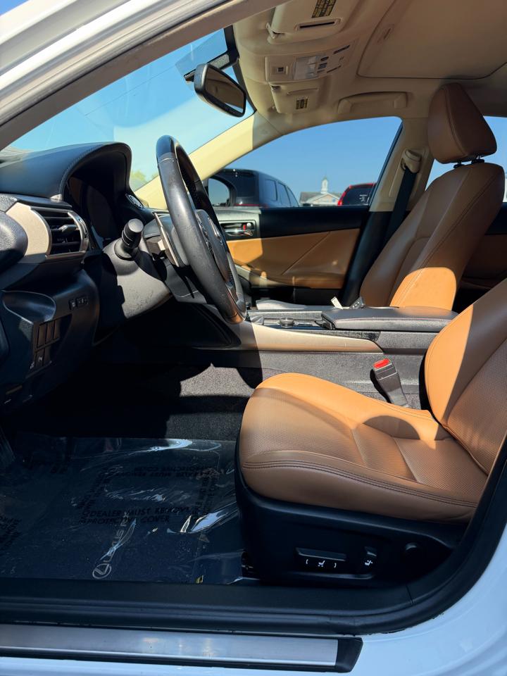 Lexus IS 250  2014