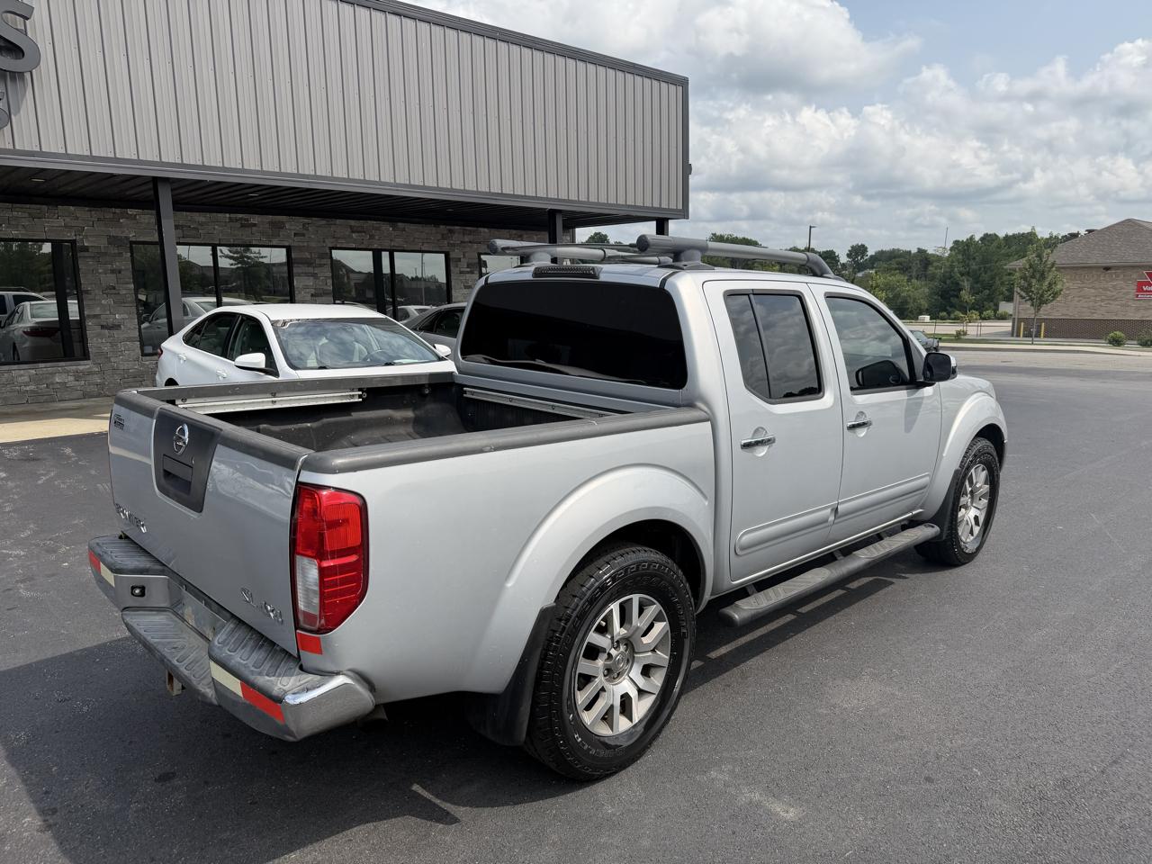 Nissan Frontier SL 2011