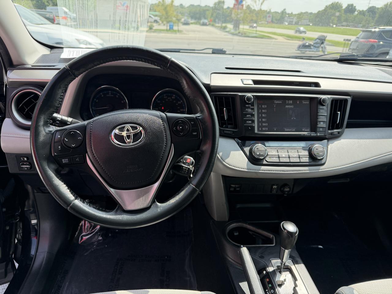 Toyota RAV4 XLE 2016