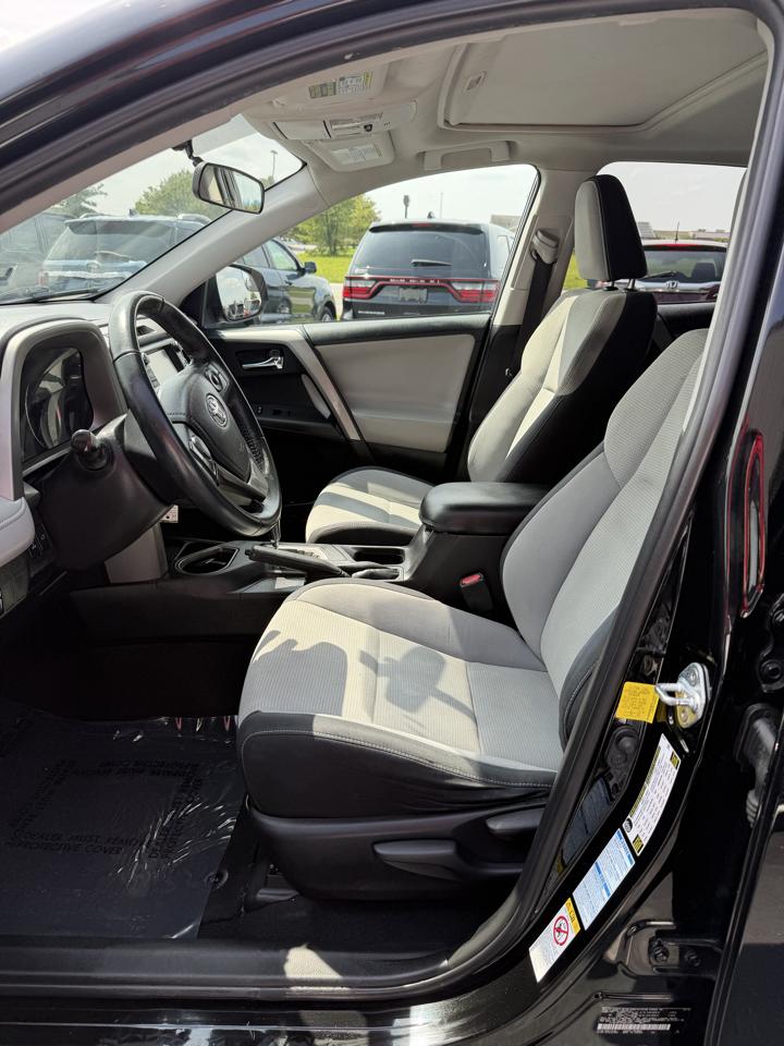 Toyota RAV4 XLE 2016
