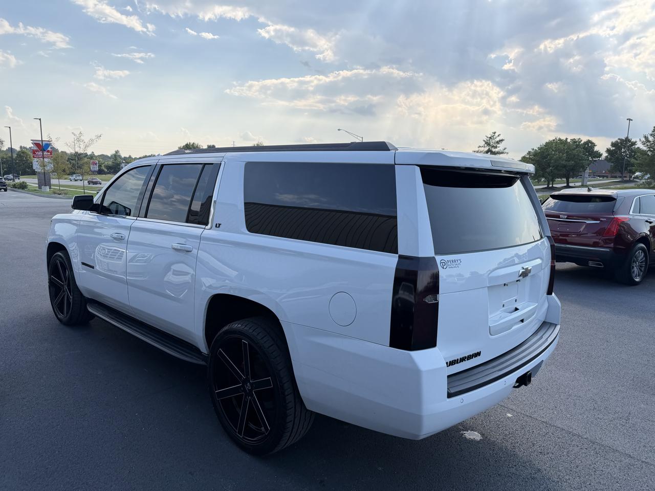 Chevrolet Suburban LT 2019