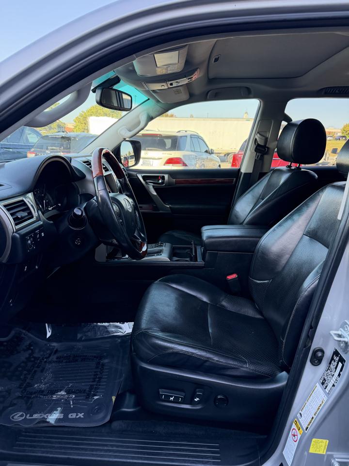 Lexus GX 460 Base 2012