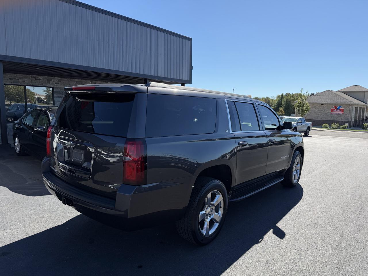 Chevrolet Suburban LT 2018