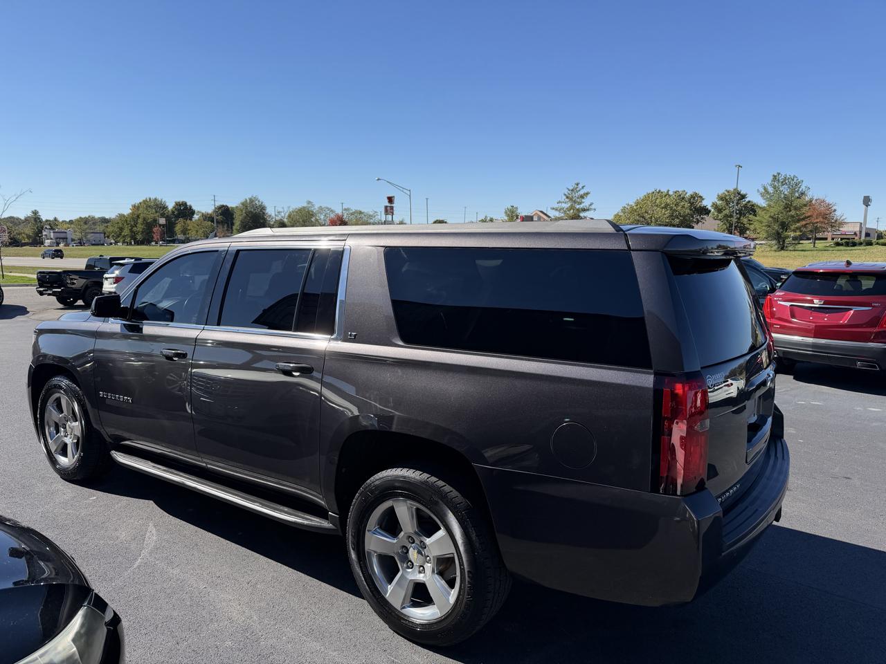 Chevrolet Suburban LT 2018
