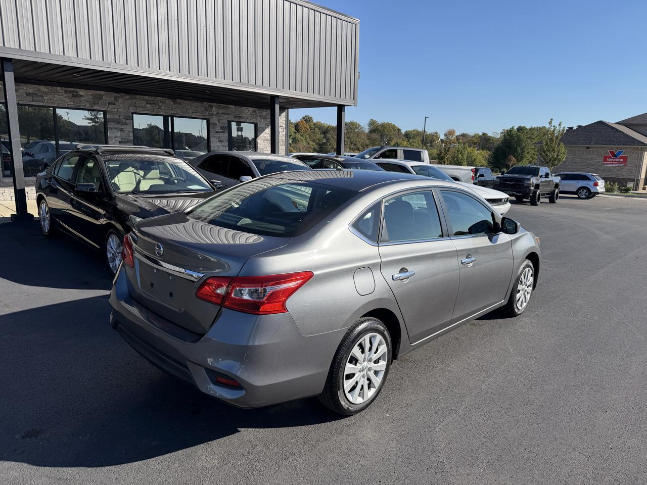 Nissan Sentra S 2019