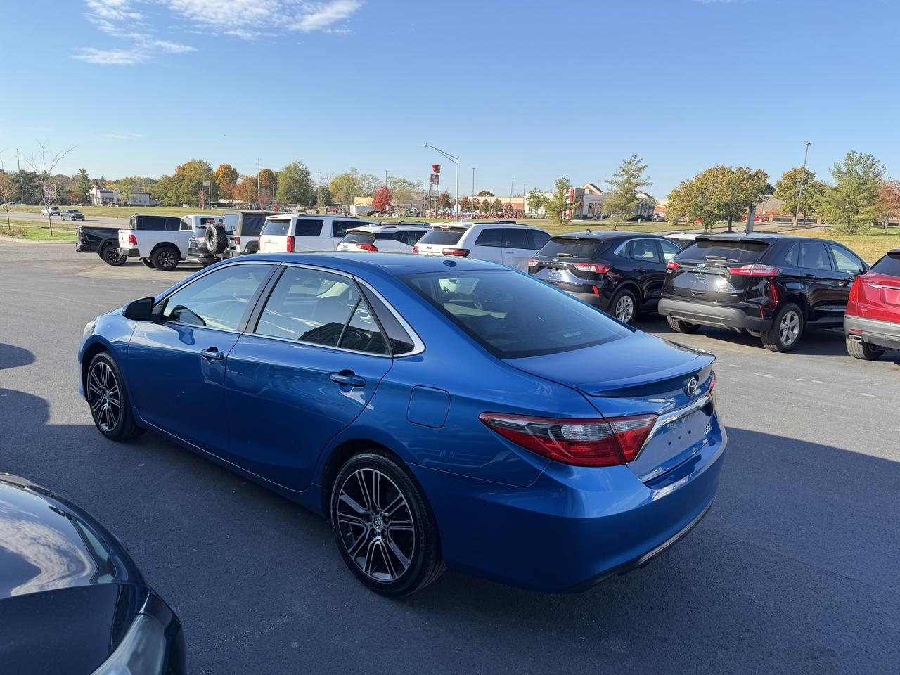 Toyota Camry SE 2016