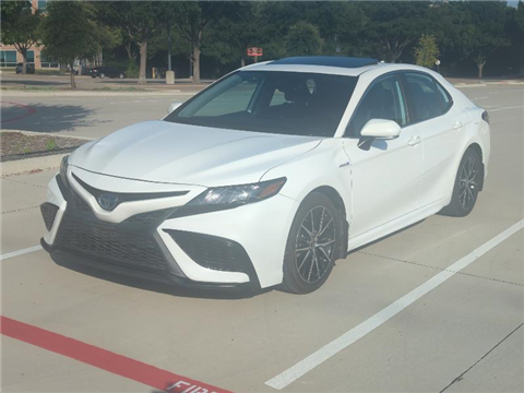 2021 Toyota Camry Hybrid SE