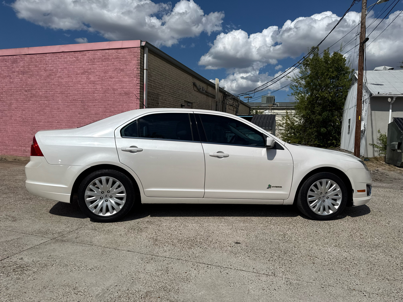 Ford Fusion Hybrid Sedan 2012