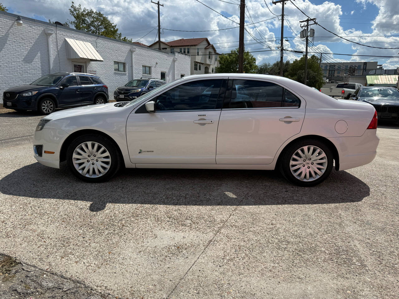 Ford Fusion Hybrid Sedan 2012