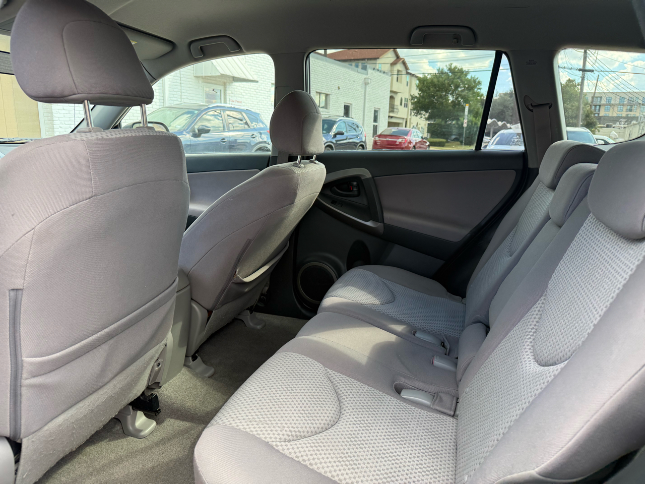 Toyota RAV4 Base I4 2WD 2007