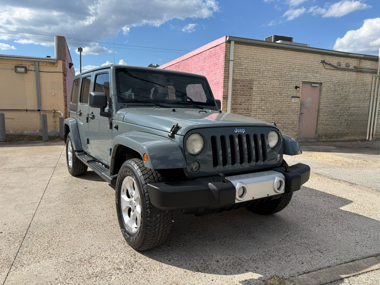 2014 Jeep Wrangler Unlimited Sahara 4WD