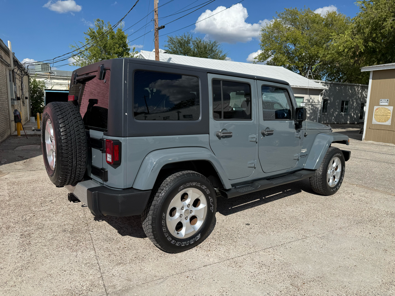 Jeep Wrangler Unlimited Sahara 4WD 2014