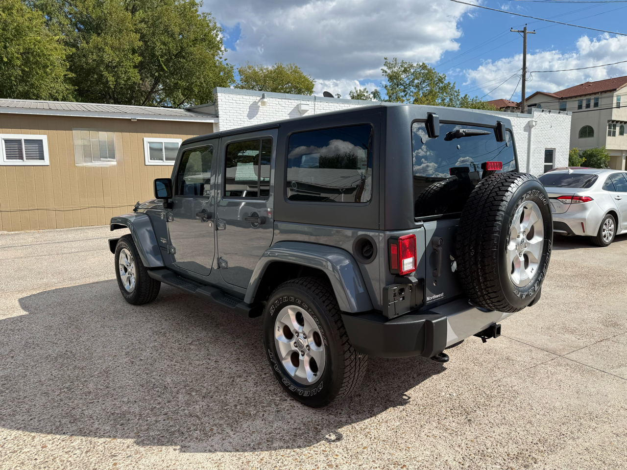 Jeep Wrangler Unlimited Sahara 4WD 2014